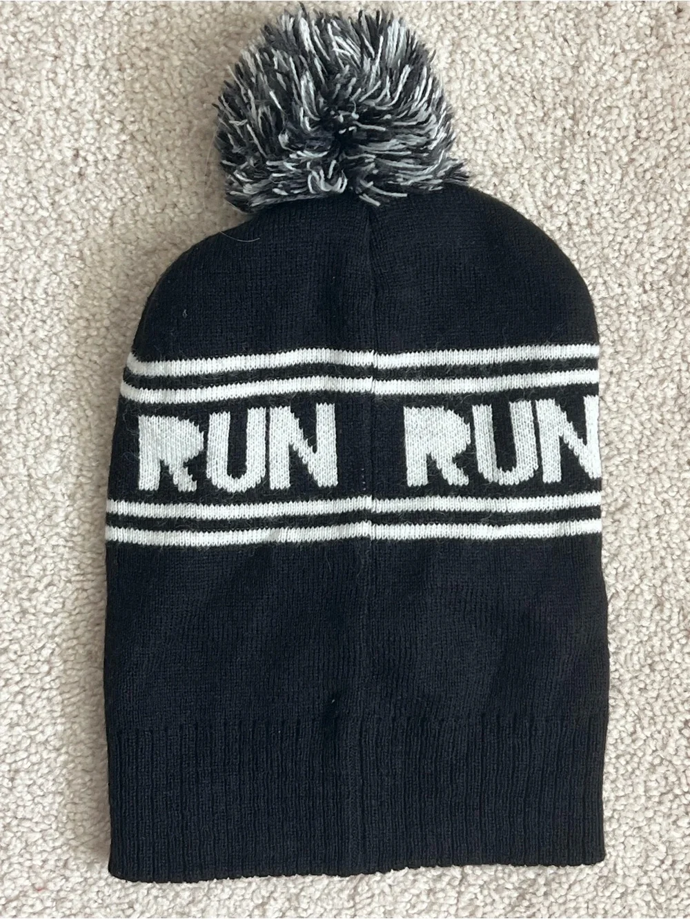 Apana Black & White RUN Pom Pom Knit Beanie Winter Hat